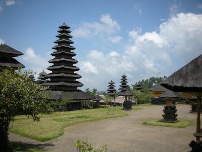 Indonesia Bali ブサキ寺院と古都スマラプラ