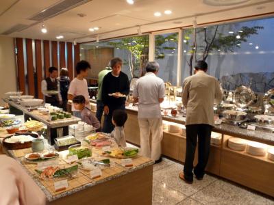 ４．東急ハーヴェストクラブ浜名湖　ラ・マレーのディナーバイキング　品数豊富な夕食のお料理