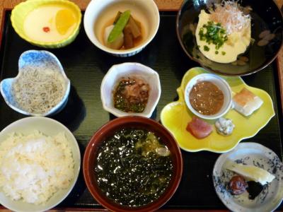５．エクシブ伊豆 新日本料理 黒潮の和朝食膳　ラウンジ シーガル