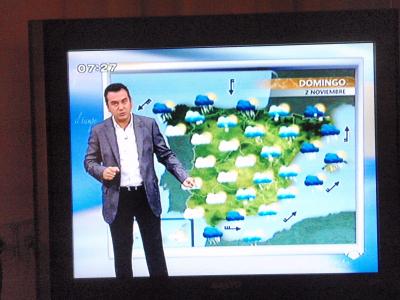 雨の北スペイン4州周遊の旅/スペインの石原良純が「今日も雨」と告げる