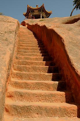 ★夏の一人旅（１１）寧夏回族自治区　固原から須弥山石窟へ