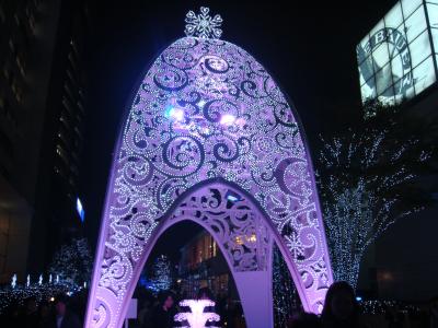 新宿サザンテラスと小田急のイルミネーション