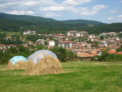 2008年ブルガリア旅行第６日目(4)：ふもと小さな村のミニ散策とバルカン山脈越え