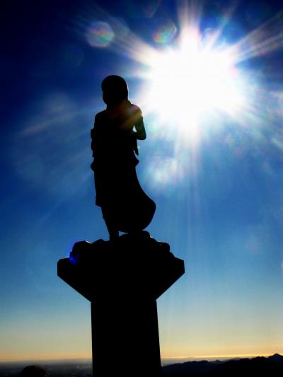 高尾山行-1　薬王院表参道・一号路を登って　☆山岳信仰の霊域を体感