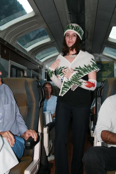 ■□■ペルー旅行記４・５日目■□■列車の中のファッションショー