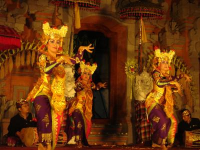 癒しのバリ島?~舞踊観賞・レゴンダンス編~