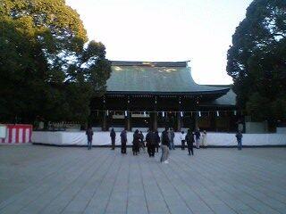 東京で年越し　−明治神宮を訪れて−