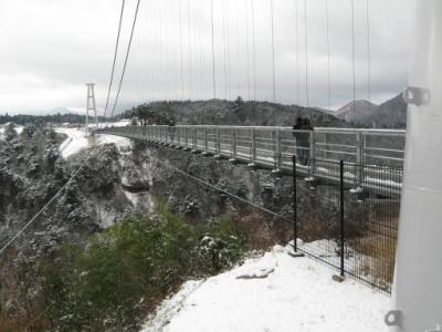 真冬の夢大つり橋