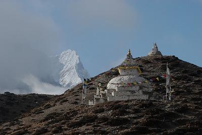 思い出の地ヒマラヤを再び歩いて。　霊峰聳えるカラパタールヘ
