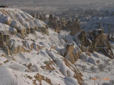 トルコ旅行記③コンヤと、大自然の神秘！カッパドキアの岩窟群＋のびるアイス