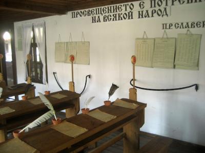 2008年ブルガリア旅行第９日目トリャヴナ（3）学校博物館でブルガリア美術を堪能
