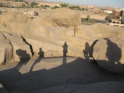 憧れだったエジプトは✘✘✘　　アスワン　切りかけのオベリスク?