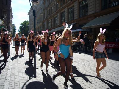 HELSINKI トラベルノート　?ヘルシンキフェスティバル　バニーちゃん襲来！