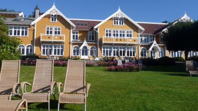 スカンジナビア旅情?:29ソールストラン：ガーデンから見る建物の外観