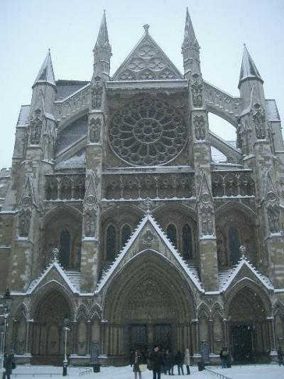 Westminster Abbey は英国王室の歴史そのもの
