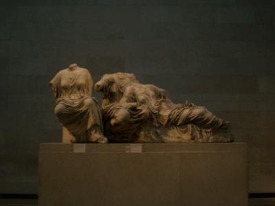 Elgin Marbles は、やはり、アテネに置いてこそ生きてくる