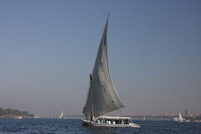 アブ・シンベルに泊まる　エジプトハイライト８日間　４−１