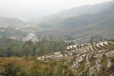 雲南省南部一人旅(2008年3回目)　その8 河口から金平へ