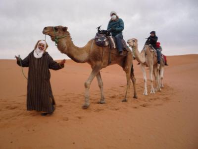 モロッコ　サハラ砂漠キャラバン隊