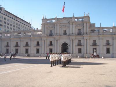 豊かな国だからけど見所もなく少し退屈。