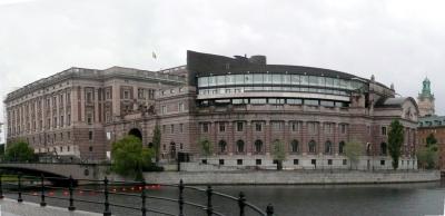 スカンジナビア旅情?:49市街散策朝の官庁街界隈と国会議事堂