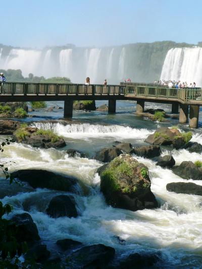 中南米の旅・思い出のアルバム　ブラジル側から見るイグアスの滝