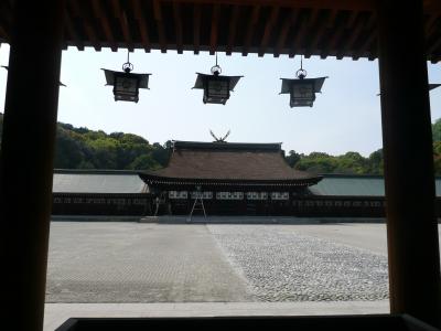 奈良　橿原神宮へ　（特典、不思議な雲つき！）