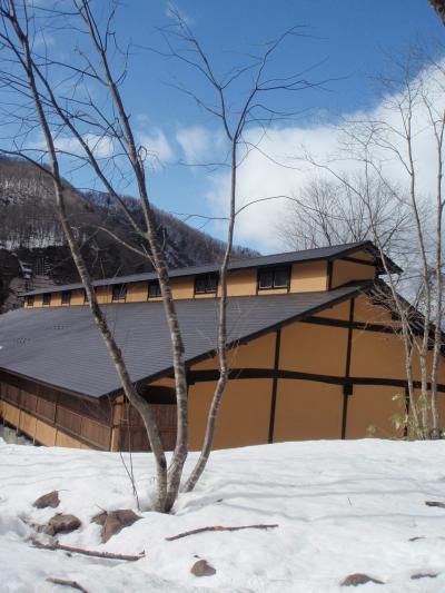 春霞の中、雪に会いたくて5度目の【匠の宿　深山桜庵】へ・・・出発から1泊目夕食まで