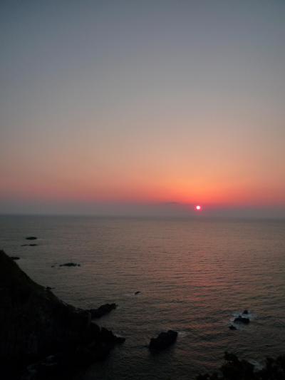 足摺岬の絶景と美しい朝日　土佐清水の海の幸を食べつくす旅