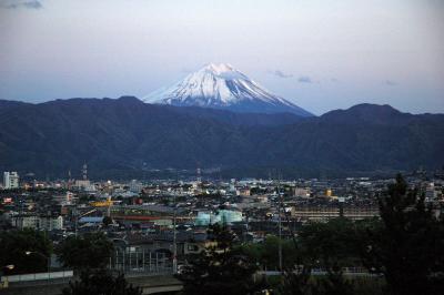 中央高速双葉ＳＡから見た富士山。高速道路特別割引（５）