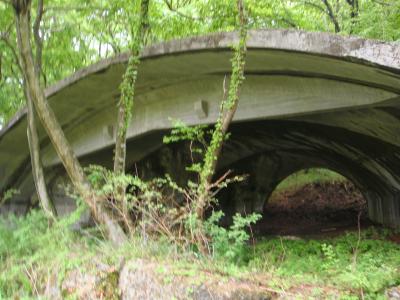 「掩体壕（えんたいごう）」栃木県宇都宮市上籠谷町１１４５−１栃木県農業大学校敷地内