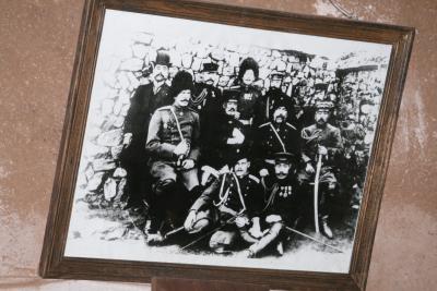 極希少 明治後期◆日露戦争凱旋記念『旅順 水師営会見所記念碑 方位磁石付』置物 極希少 明治後期◇日露戦争凱旋記念『旅順 水師営会見所