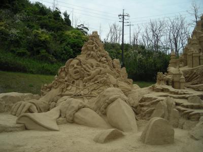 砂像フェステｲバルと鳥取砂丘