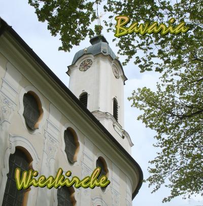 Wieskirche ババリアの旅　（１０）　　草原の中の大きな教会