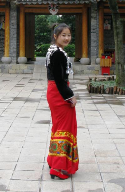 混迷の昆明　「雲南省民族村で少数民族の美少女に出会った」の巻