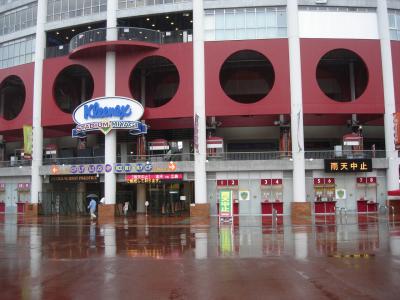 雨で中止　プロ野球交流戦「楽天−広島」