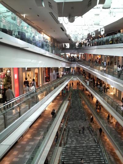 表参道をぶらぶら（執筆中）