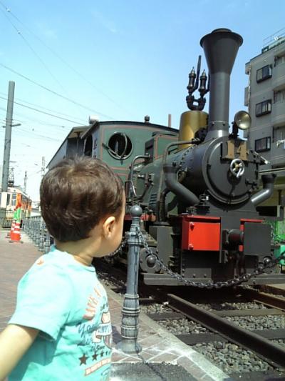 電車で揺られて道後へ