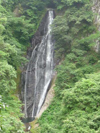 「大山滝」に負けない程のスケールと美しさ『鱒返しの滝』◆初夏の岡山＆鳥取の滝めぐり《その９》