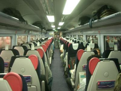 Oxford から列車に乗って London-Paddington へ