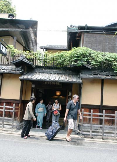 京都散策 ― 老舗旅館を巡って