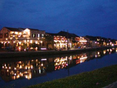 ?/10ホーチミン→フエ→ダナン→ホイアン