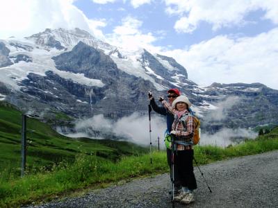 2009.7 スイス・ハイキング三昧の旅【２】…やっぱり晴れ女、初ハイキングは「クライネシャイデック～ヴェンゲン」　