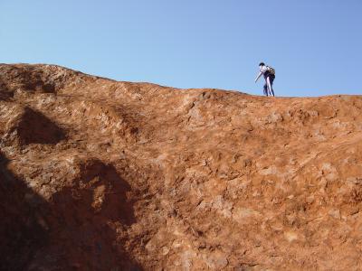 オーストラリア・エアーズロック登山