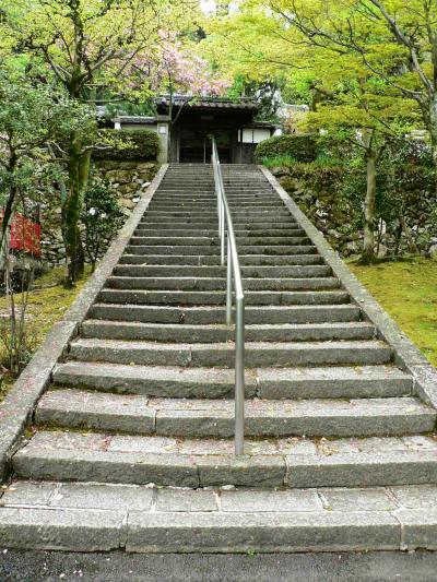 日本の旅　関西を歩く　京都山科の大石神社周辺