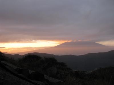 雨上がり夕暮れ時の大涌谷