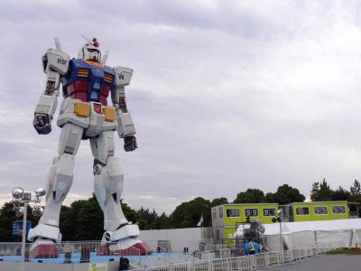 ガンダム 大地に立つ！