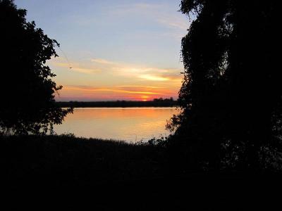 ボツワナ：チョベ国立公園の夕日