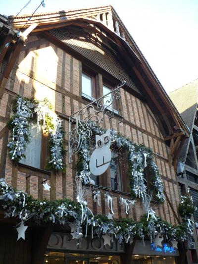 木組みの家の街・トロワへ