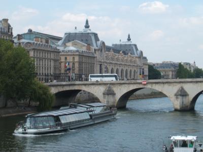 パンと犬との出会い。